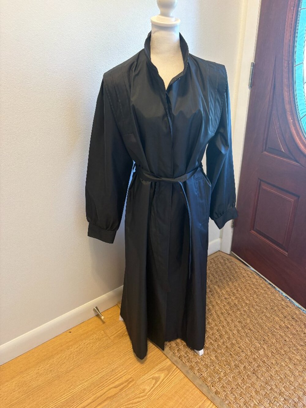 Alorna Petite Women's Size 9/10 Black Lightweight Trench Coat 2 Pockets Belt